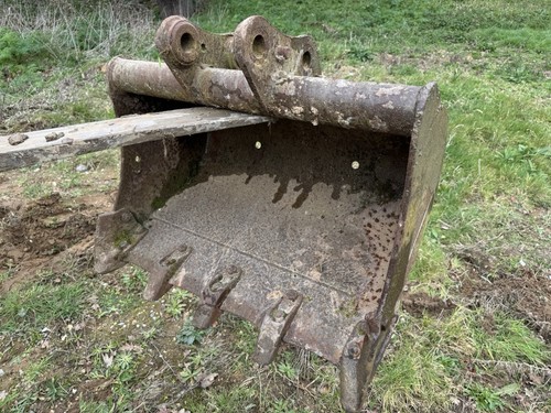 Digger excavator bucket 750mm - digger,