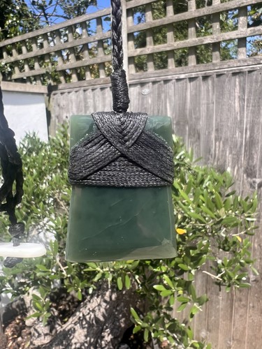 New zealand pounamu toki - pounamu,