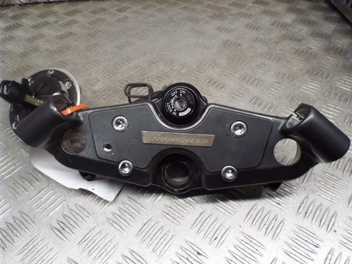 Suzuki gsx1300 hayabusa - suzuki,