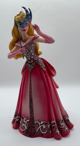 Disney showcase collection - disney,
