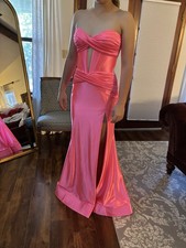 sherri hill women’s prom