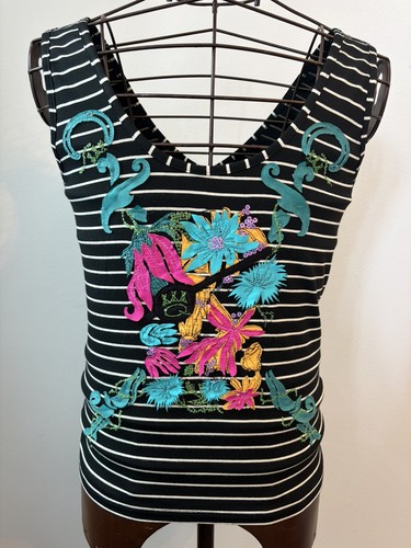 Save the queen - top, size