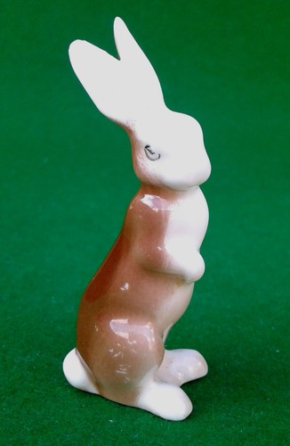 Royal doulton hare seated - royal,