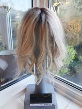 Raquel Welch Signature