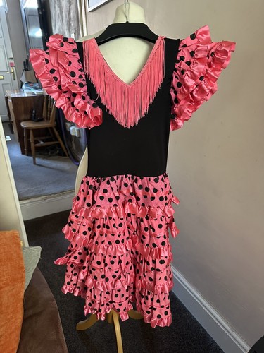 Girls years flamenco - 10,