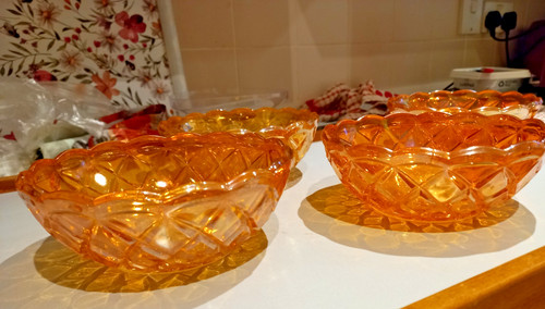 Carnival glass eda - glass,,