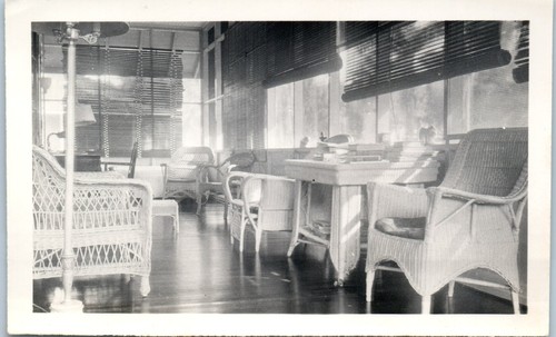 1940s interior screened - interior,