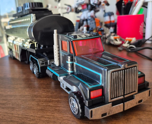 Transformers car robots 2000 - car,