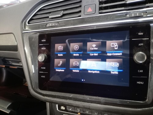 Volkswagen tiguan display - tiguan,