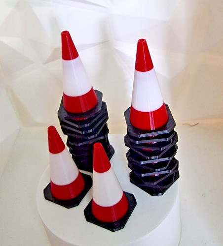 14 plastic stackable - 40,