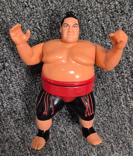 Wwf hasbro yokozuna action - wwf,
