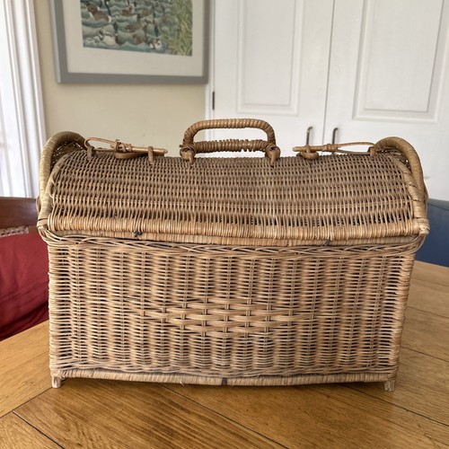 Vintage wicker picnic - vintage,