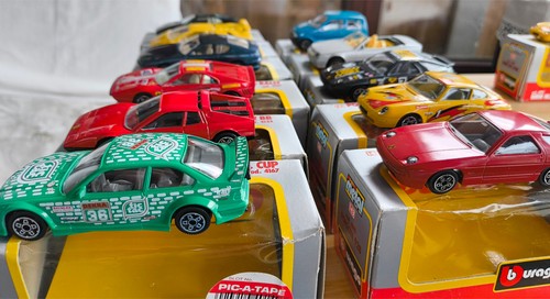 Burago scale die cast - 1:43,