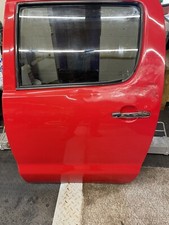 toyota hilux rear passenger