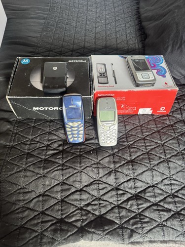Old mobile phones job lot - old,