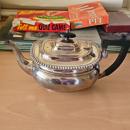 Silver plate tea coffee - plate, pot