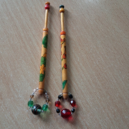 Lace making bobbins wood - x,