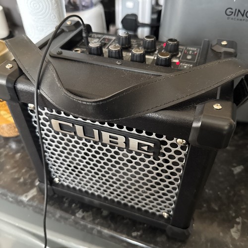 Roland micro cube guitar - roland,