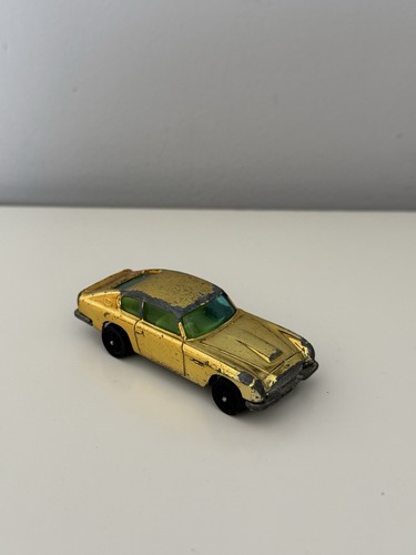 Corgi rockets 901 aston - rockets, no.