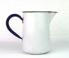 Vintage Classic White Enamelware Jug Nice Collectible jug Home Decor. i14-59