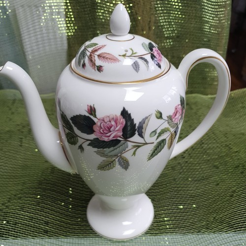 Rare wedgwood hathaway rose - rare,