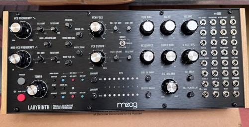 Moog labyrinth generative - labyrinth,