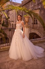 NEW Victoria Jane 18822F