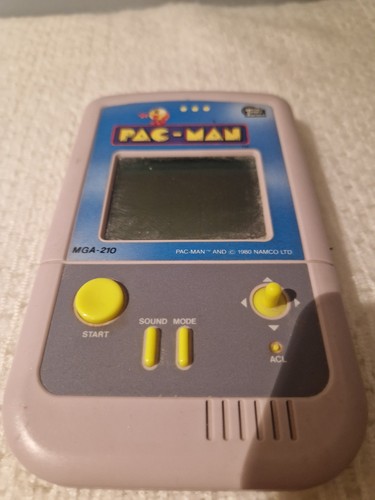 Retro pacman handheld - handheld, game