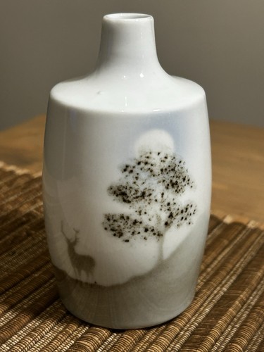 Vintage small porcelain bud - small,