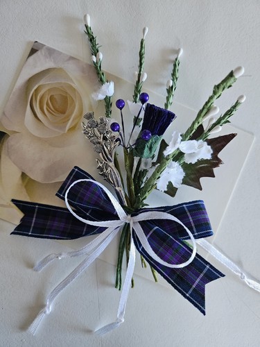 Scottish thistle white - &,