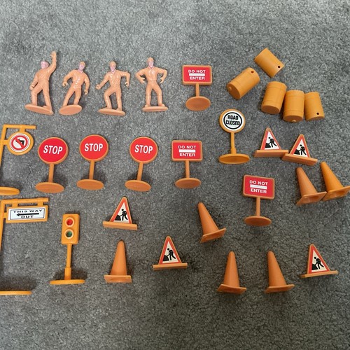 Joblot toy road signs - joblot,