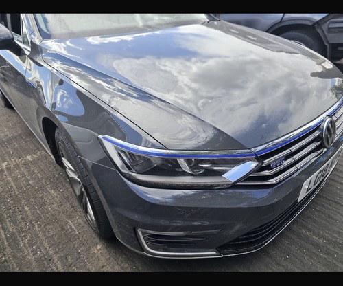Passat saloon - (gte),