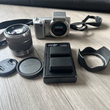 Sony Nex-5 14.2mp HD Digital