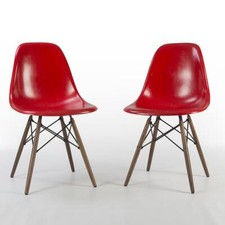 Herman Miller Eames DSW Red Pair 2 Original Fiberglass Dining Side Shell Chairs