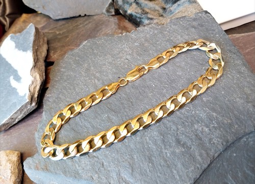 Heavy 9ct yellow gold curb - heavy,