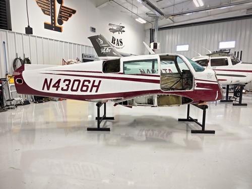 Mooney m20j fuselage with bill - with,