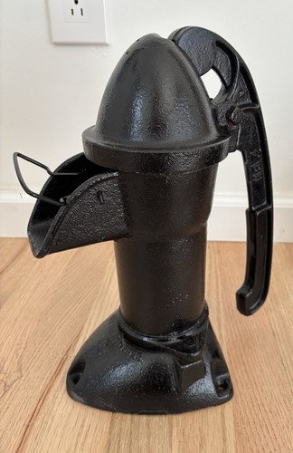 Vintage cast iron garden hand - garden,