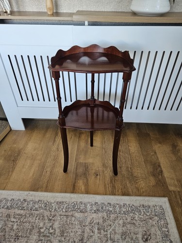 Vintage mahogany tiered corner - tiered,