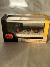 Vanguards VA7002 Pickford Bedford S Type Tanker Special edition  Scale 1/64