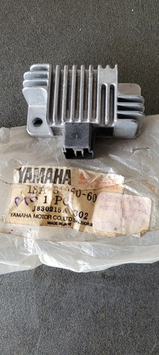 Yamaha v80 v50 new genuine - yamaha,