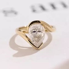 2.00 Ct Pear Cut IGI Certified