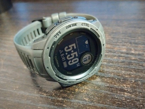 Garmin instinct men running - garmin,