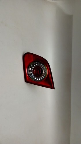 Volkswagen passat tail light - volkswagen,