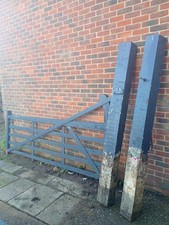 Hardwood Driveway Gate and Posts Possible Free Delivery 