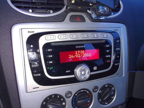 Ford car radio - , v