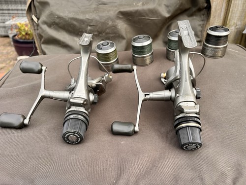 Pair shimano aero 5000b - a, of