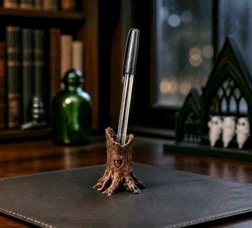 Tree trunk pen - holder,