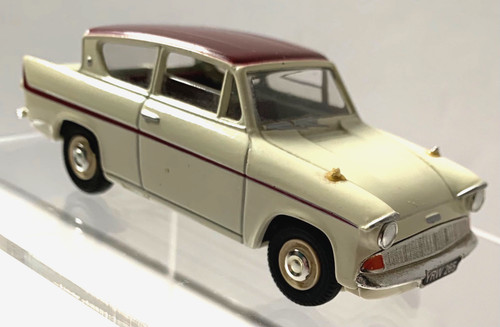 Vintage vanguards ford anglia - vanguards,