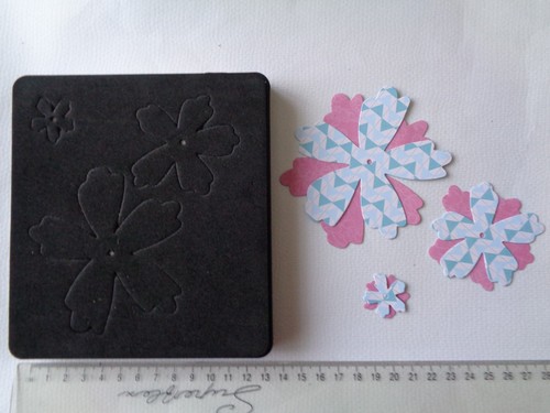 Sizzix bigz flower layers - #4, ~