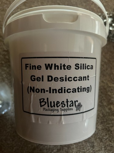 Fine pure white silica - fine,